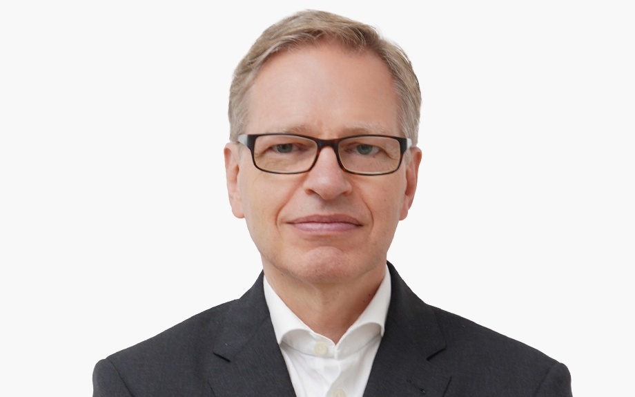 Dr. Thomas Hauss