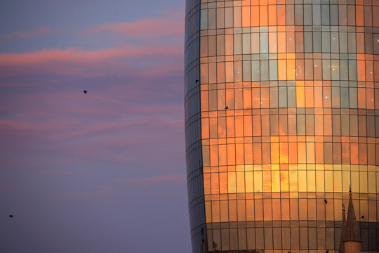 Global M&A trends: 3 notable Q4 2025 cases out of the US and UK